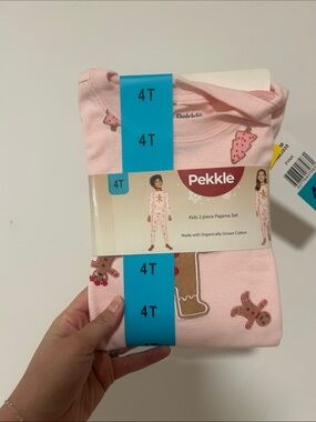 Pekkle Kids 2 piece Pajama Set Gingerbread Girls 4T